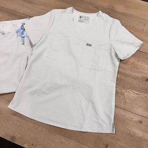 Light Space Grey Figs